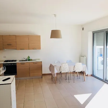 Front Sea Holidays Apartamento *